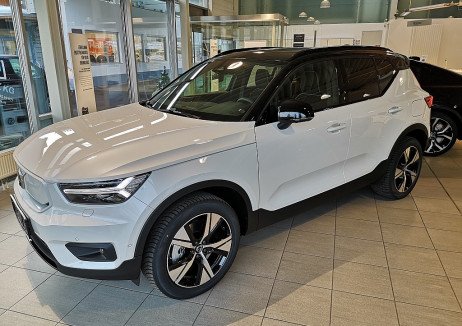 Volvo XC40 Recharge Pure Electric Recharge Twin Pro bei BM || Autohaus Kienzl GmbH in 